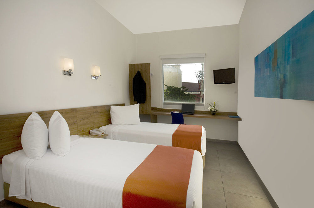 One Playa Del Carmen Hotel Bagian luar foto
